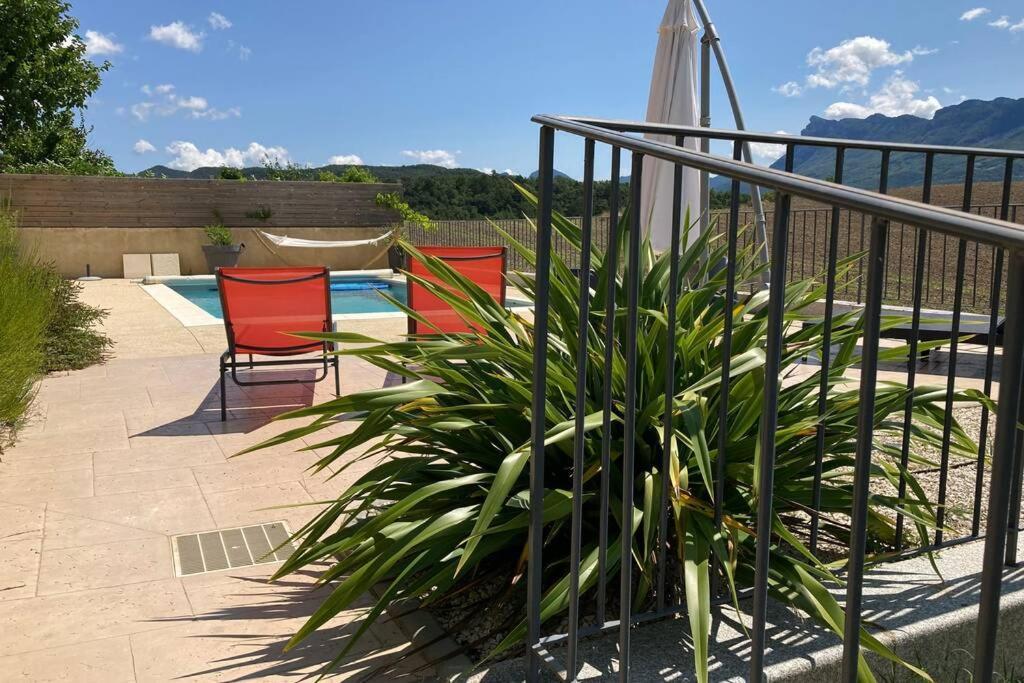 Les Lauriers D'Aimee Pour 4 Pers Apartment Mirabel-et-Blacons Bagian luar foto